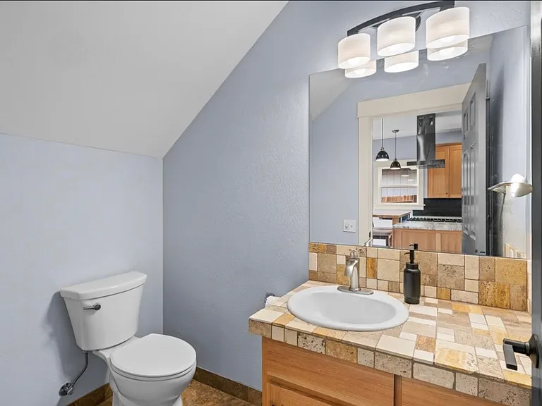 245 Wintersage Cir — Photo 4