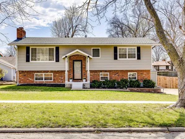 2909 W 26th St, Lawrence, KS 66047