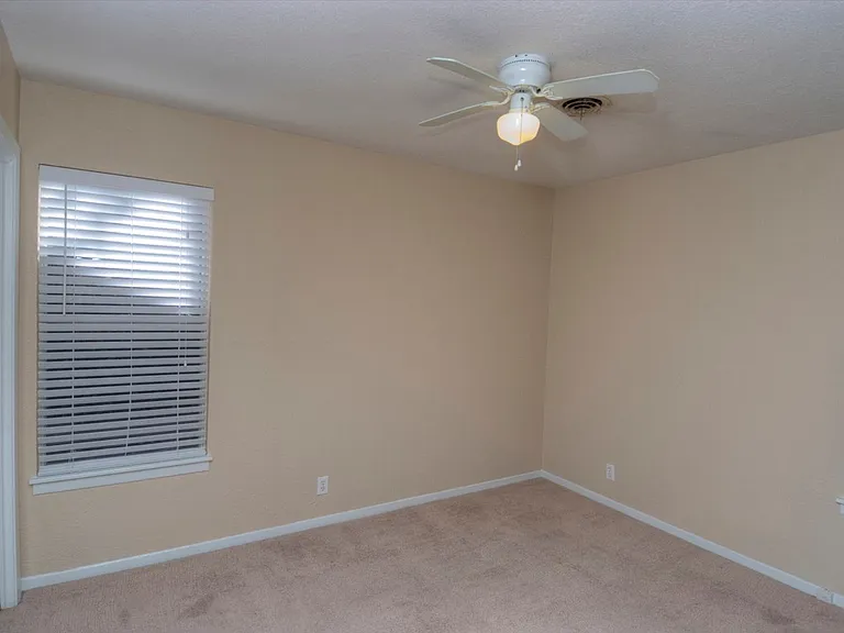 2614 Little John Ln — Photo 20