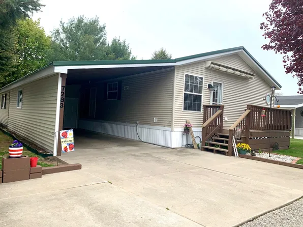 7283 White Swan Ln, Ludington, MI 49431