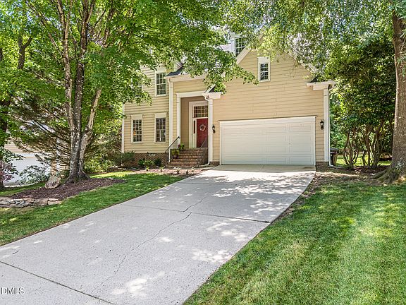 2nd image of 107 Walmsley Ct