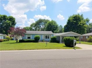704 Saint Joseph Dr, Collinsville, IL 62234