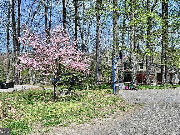5th image of 651 Walton Rd