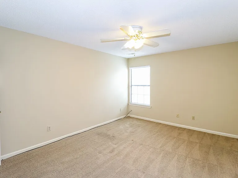 1611 Oaken Bucket Dr — Photo 20