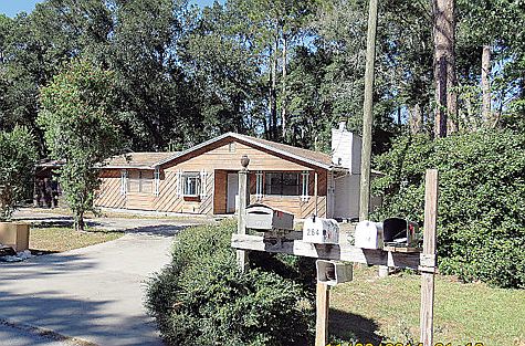 1st image of 271 SE Polk Ln