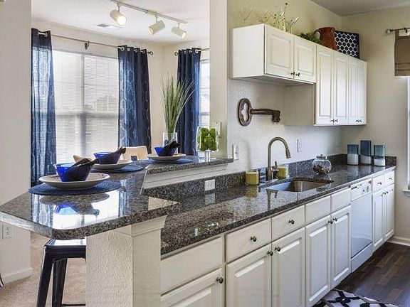 2nd image of 208 Somerset Bay Dr #1658916