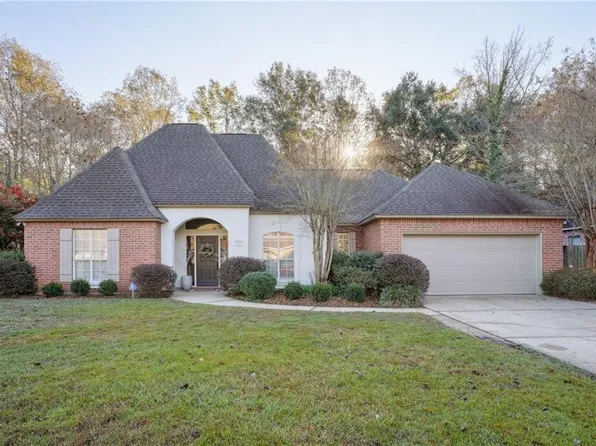 749 Monterey Dr, Mandeville, LA 70448
