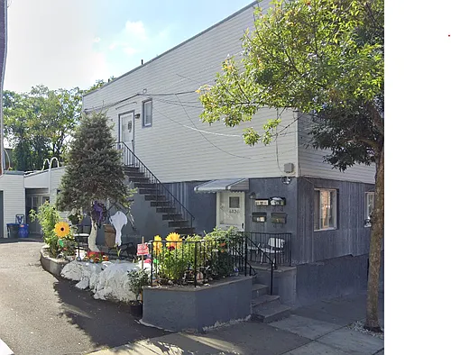 6126 Jackson St #4 Photo 1