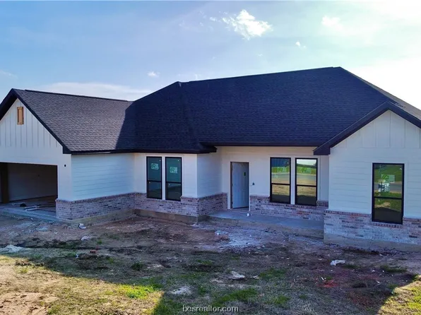 267 Avenue M, Somerville, TX 77879