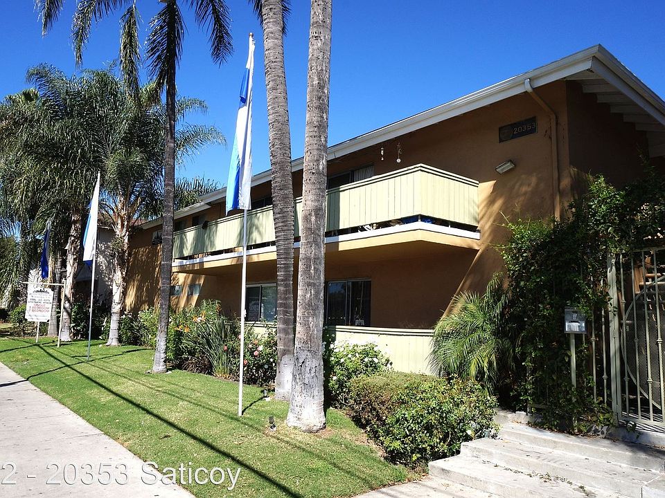 1st image of 20353 Saticoy St APT 2