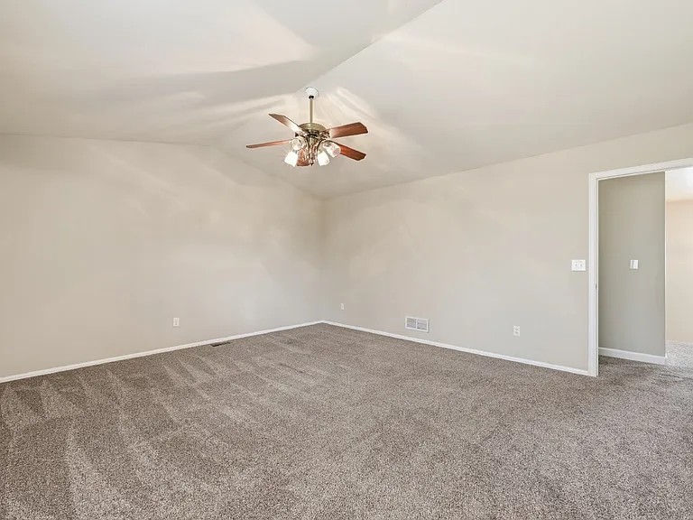7338 Allens Park Dr — Photo 21