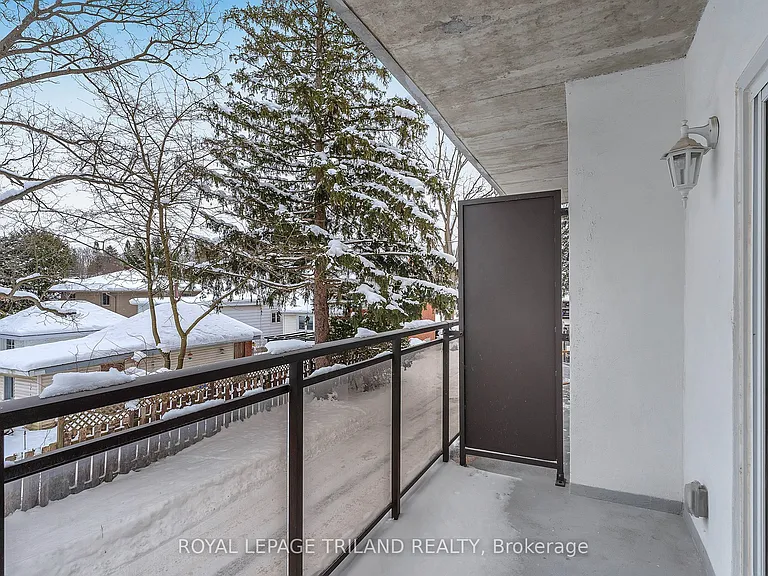 104 Devonshire Ave #204 — Photo 21