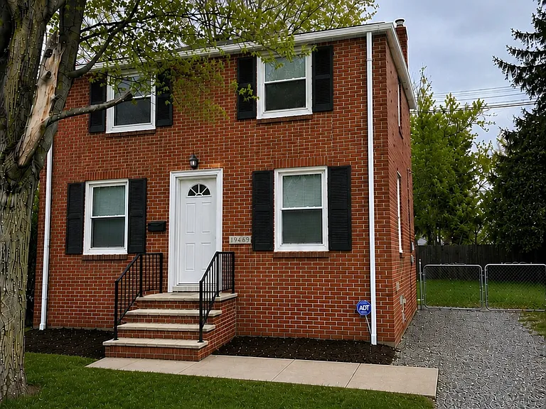 19409 Cherokee Ave — Photo 1