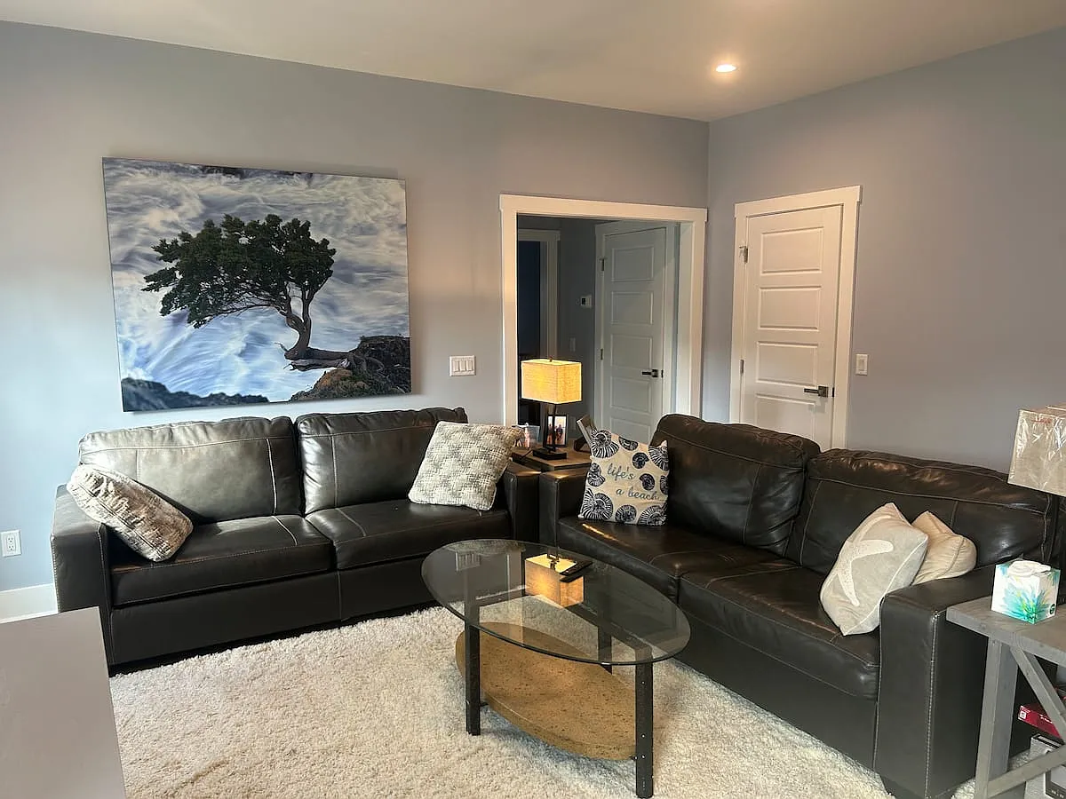 3 bed, 2.5 bath, 1640 sqft, $2,800 — Photo 3