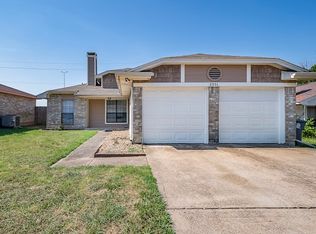 6951 Sammy Cir, Dallas, TX 75237