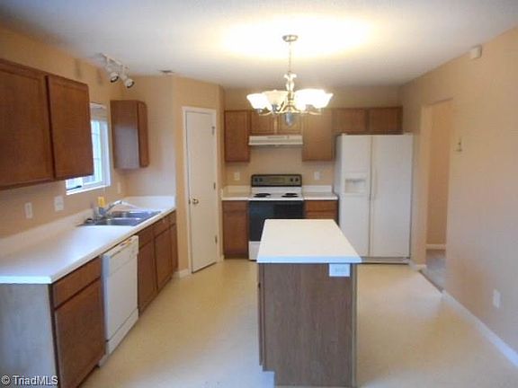 3rd image of 5025 Bartley Way