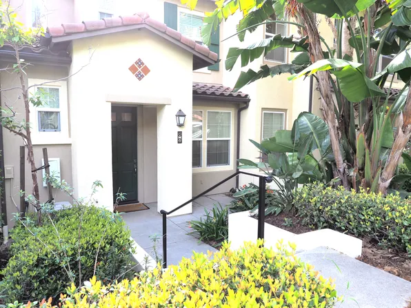 82 Vermillion, Irvine, CA 92603