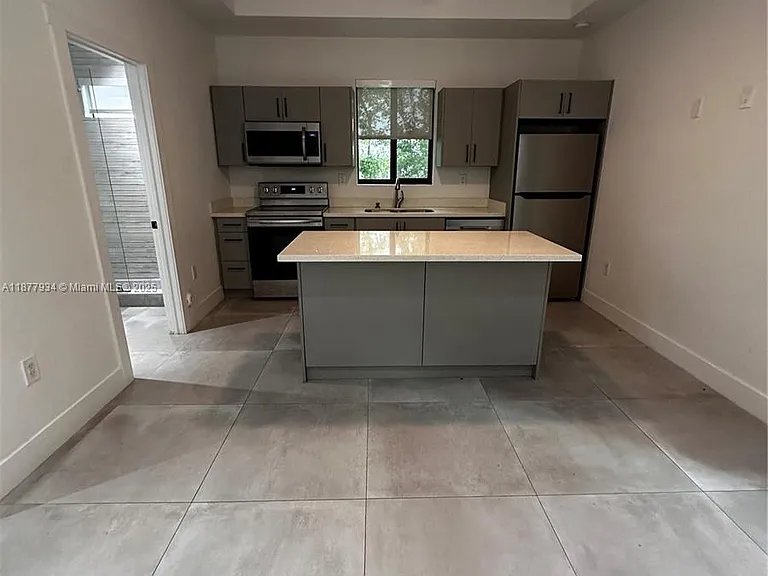 14 Coral Dr #1 — Photo 4