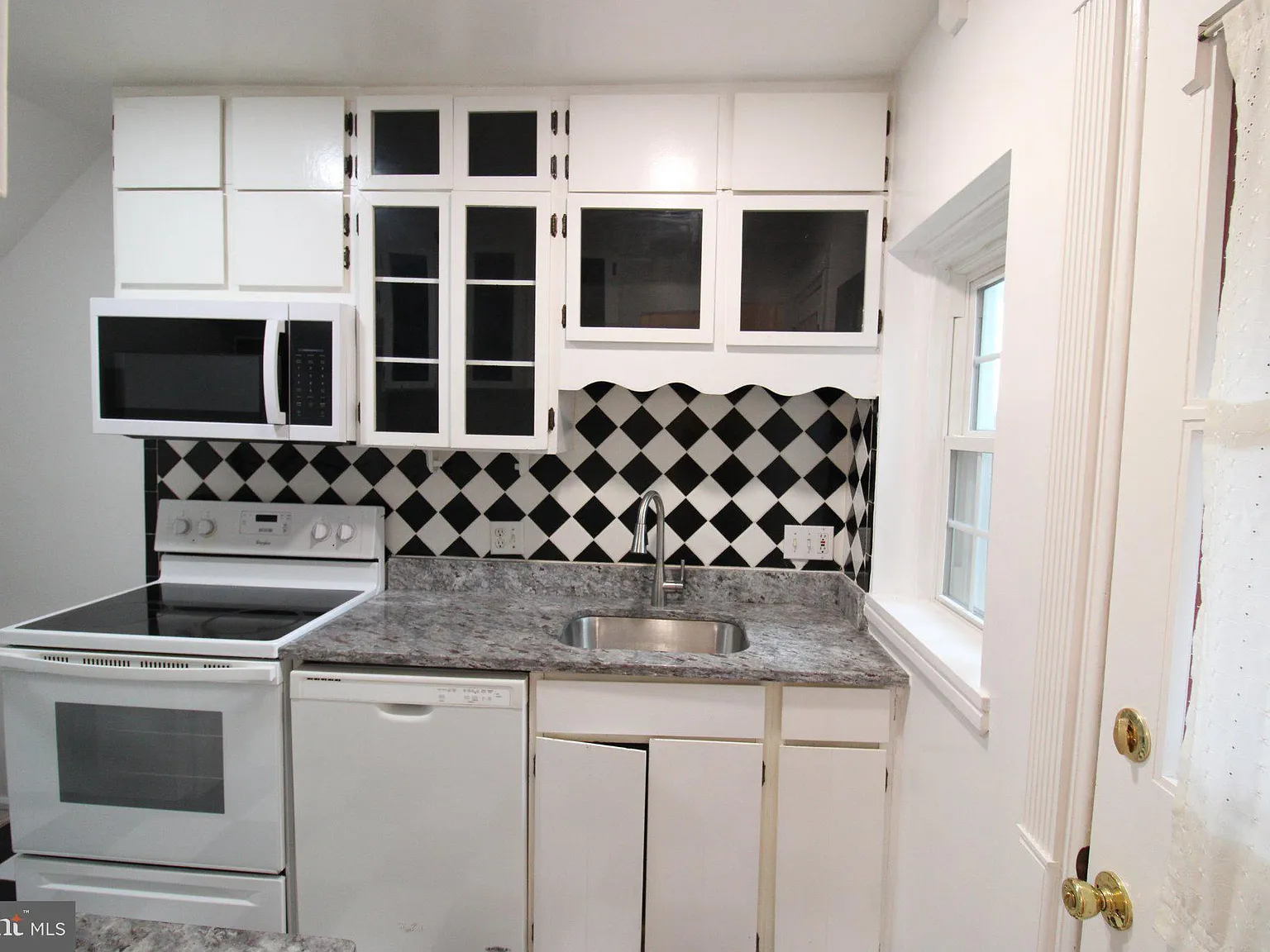 Fairlington Village — Photo 4