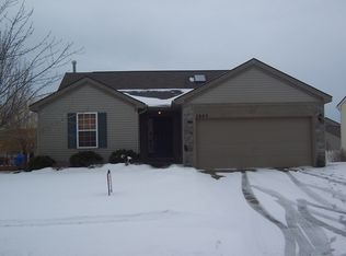 2643 Driftwood Dr, Waterford, MI 48329