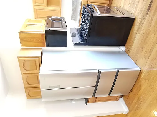 Rented by City Express Realty & Management Corp | media 1