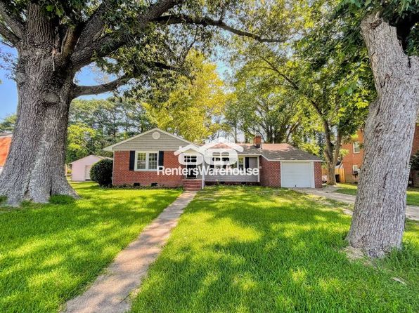 5 Paddock Dr