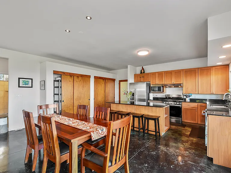 73-4599 Kukuki St — Photo 11