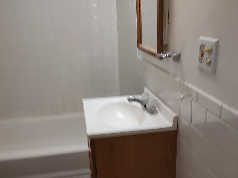 1st image of 6160 W Thorndale Ave #1B