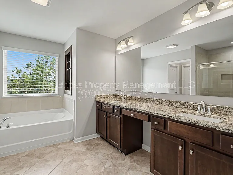 3527 Arnica Ct — Photo 22