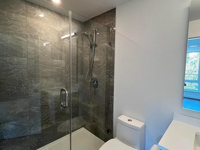 6859 Cambie St #3XX — Photo 10