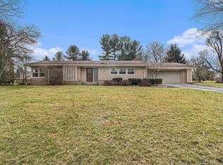 3279 Surrey Dr, Saline, MI 48176