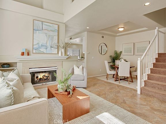 3rd image of 1594 San Fernando Dr