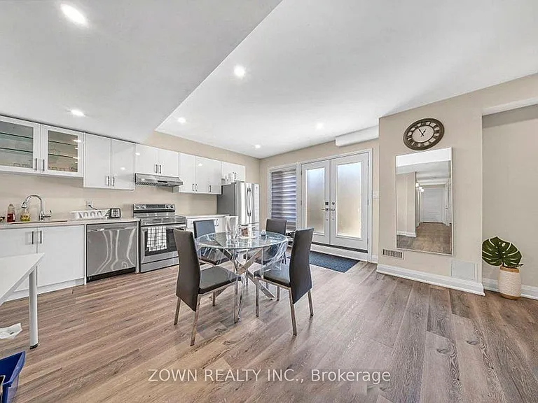 736 Hillview Cres #BASEMENT — Photo 2