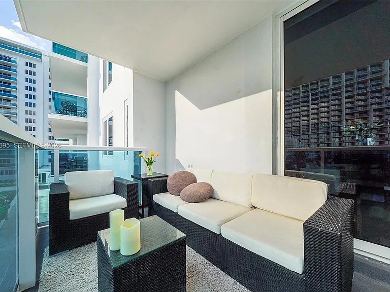 2301 Collins Ave #408 — Photo 27