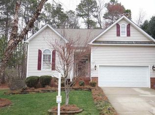 6904 Brigmore Ct, Raleigh, NC 27617