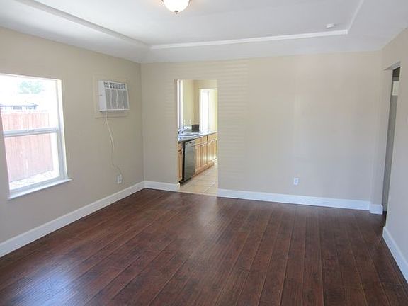 4th image of 3812 24th Ave