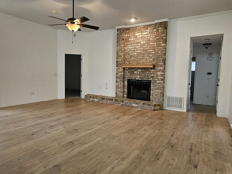1812 Pebble Creek Blvd — Photo 6