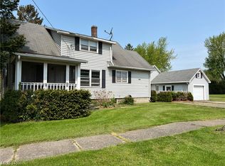 312 Lake Rd, Conneaut, OH 44030