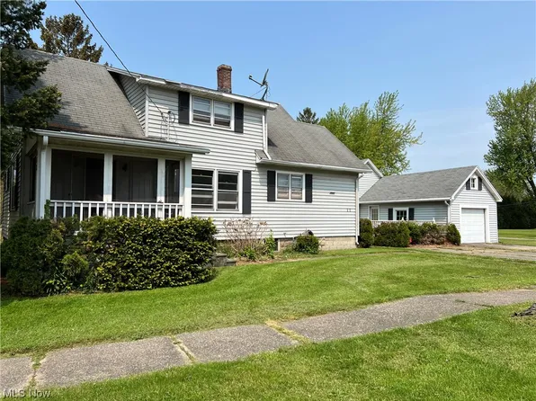 312 Lake Rd, Conneaut, OH 44030