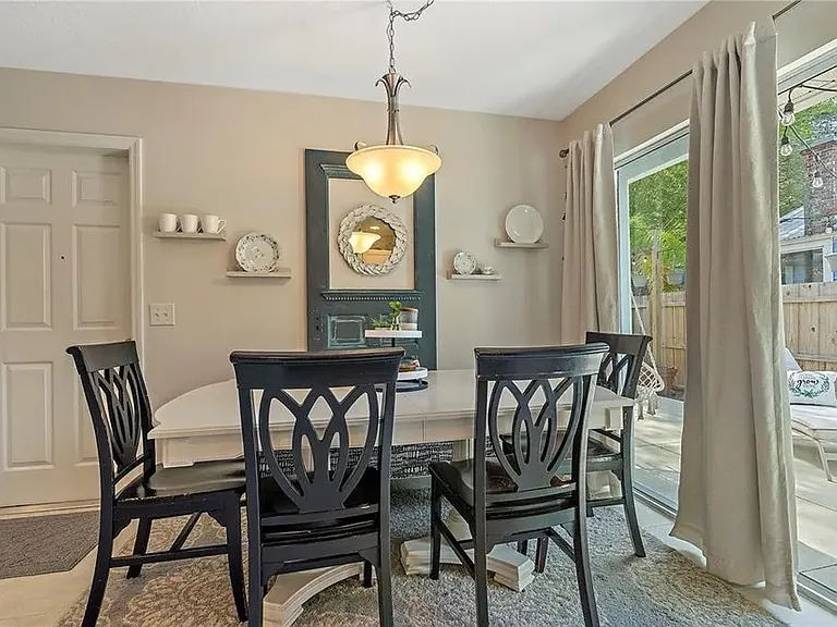 1316 Charlotte Ave — Photo 6
