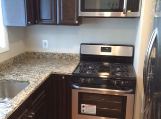 602 Adams St #2, Herndon, VA 20170