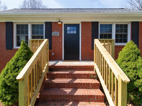 218 Hawkins St, Franklinton, NC 27525