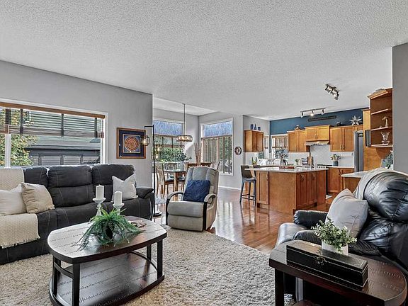 5th image of 402 SW Fairways Mews NW