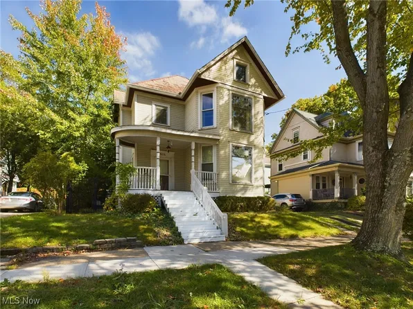 604 2nd St, Marietta, OH 45750