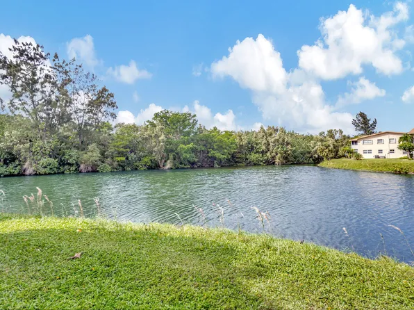 107 Northampton F, West Palm Beach, FL 33417