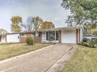 10528 Chickering Dr, Saint Louis, MO 63136