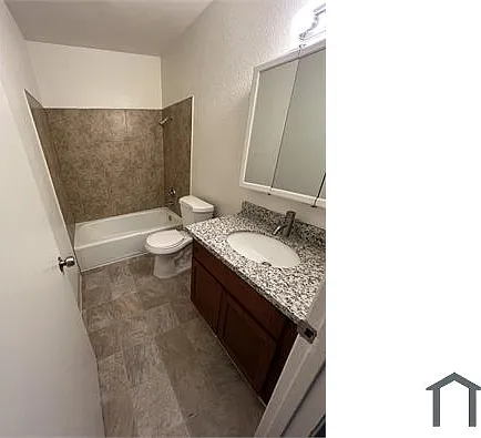 2 bed, 800 sqft, $1,795 — Photo 4