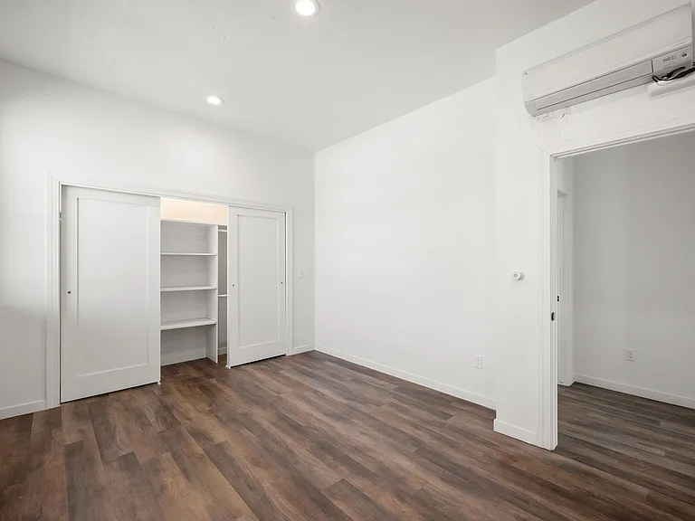131 S Sherman St — Photo 45