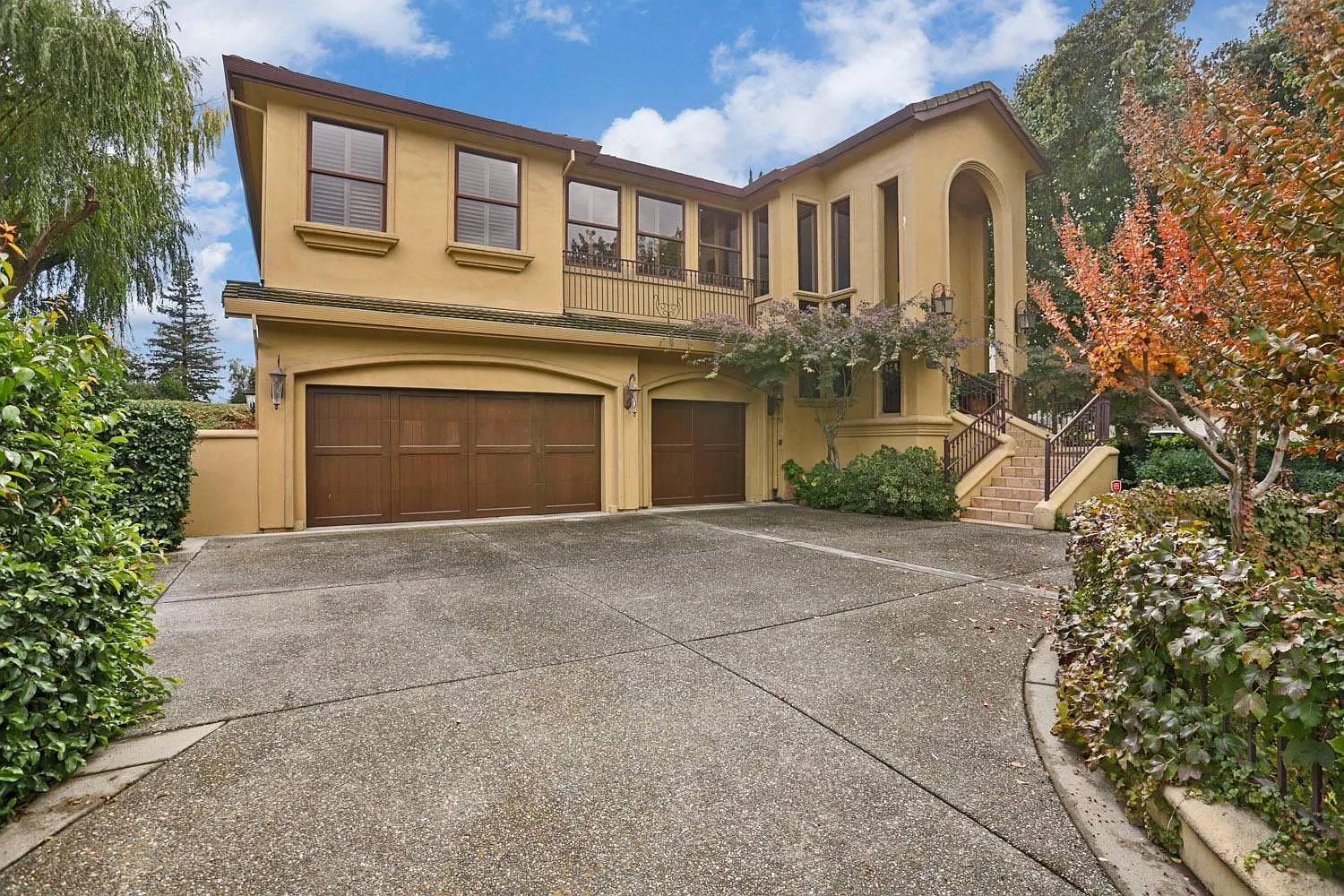 4520 Saint Andrews Dr photo 1