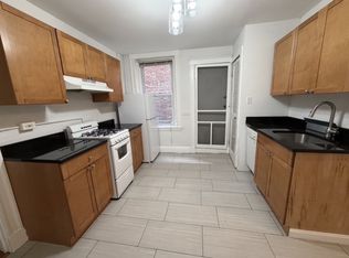 220 Hanover St APT 3, Boston, MA 02113